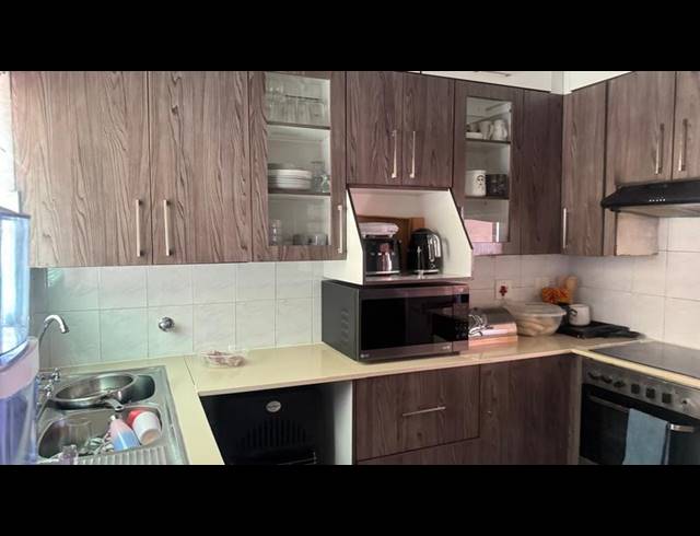 3 BEDROOM SIMPLEX FOR SALE IN SHARONLEA